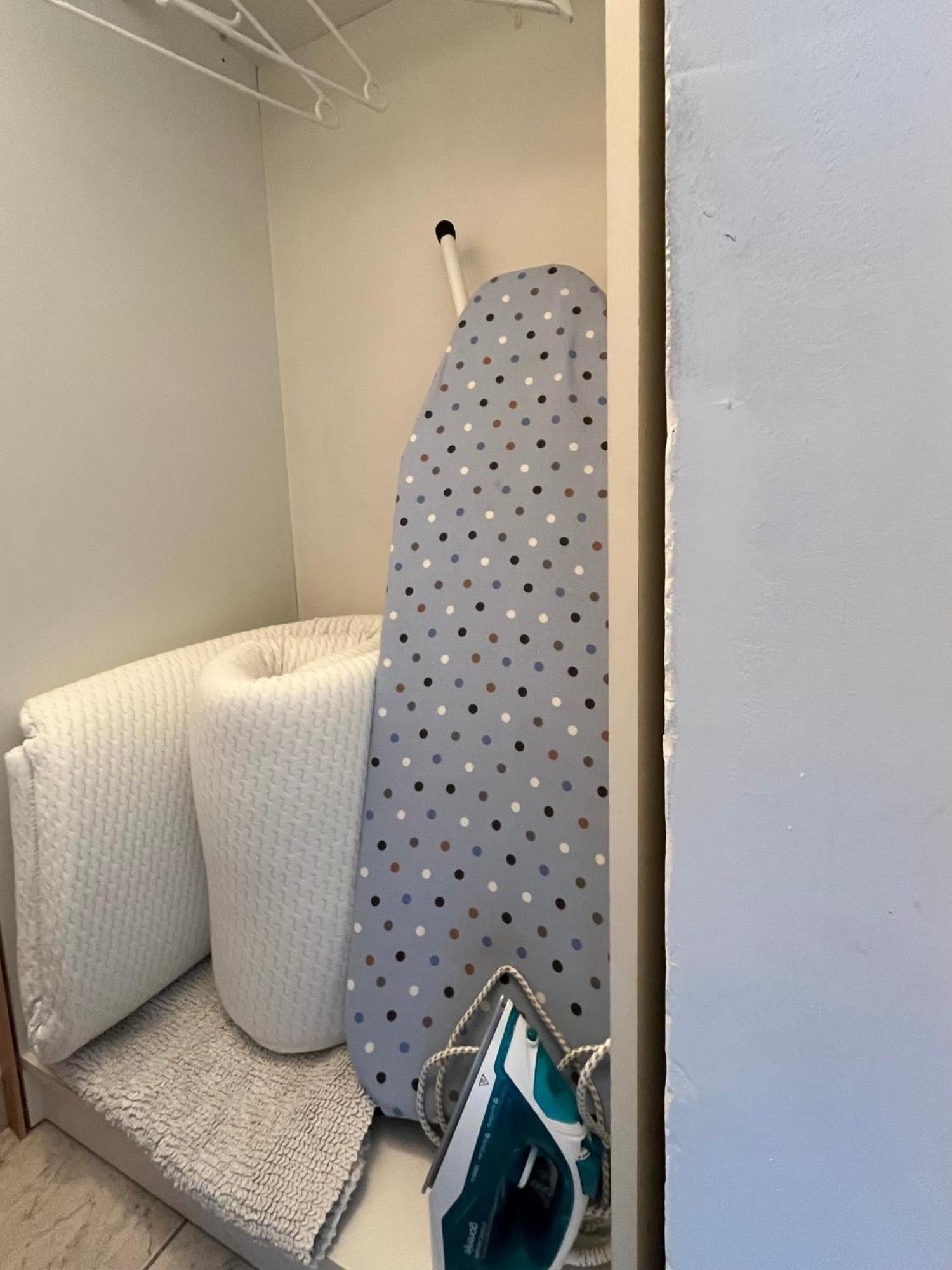 Apartment Vera With Free Garage Novi Sad Esterno foto