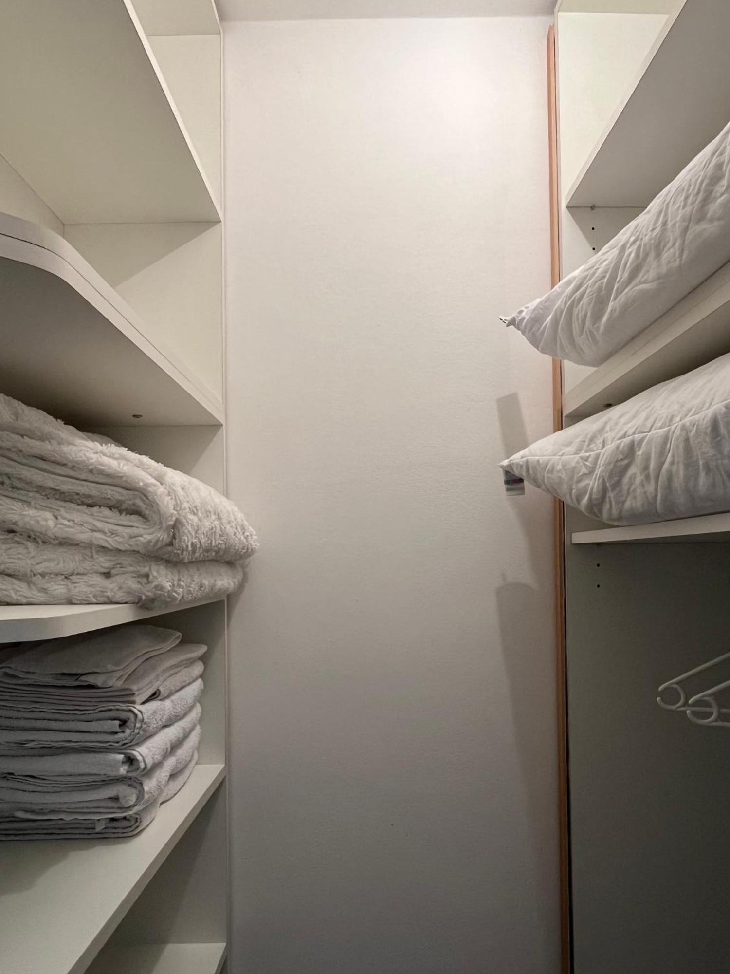 Apartment Vera With Free Garage Novi Sad Esterno foto